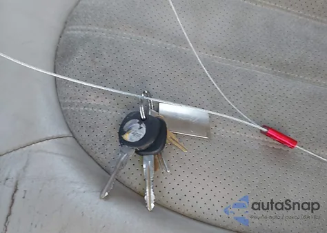 2010 Buick Lucerne Super from USA, damaged, VIN 1G4HK5E99AU127059